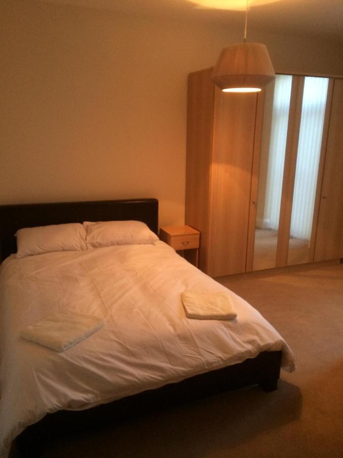 דירות סטוקטון און טיס Acorn House חדר תמונה