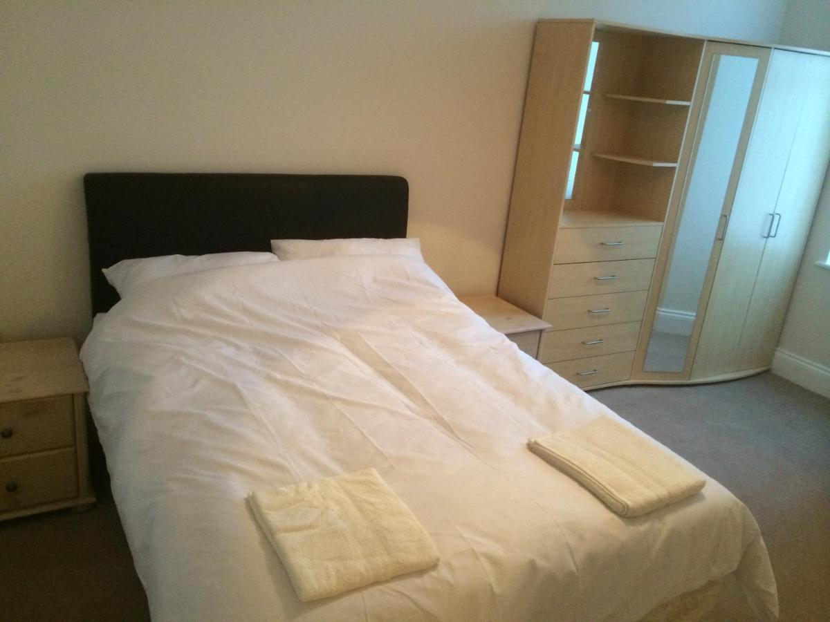 דירות סטוקטון און טיס Acorn House חדר תמונה